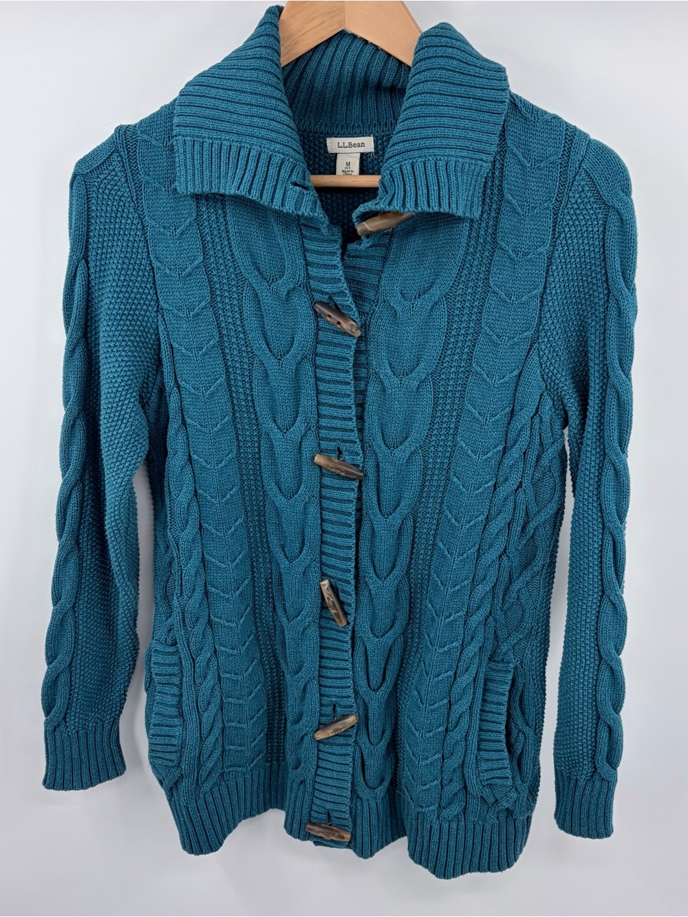 L.L. Bean cable knit fisherman blue wooden toggle shawl collar cardigan womens M